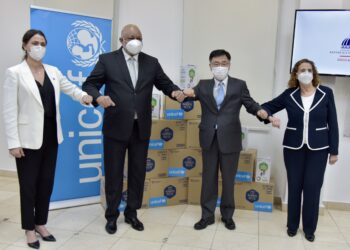 Embajada de la República de Corea y UNICEF entregan 500 mil mascarillas al Gobierno dominicano