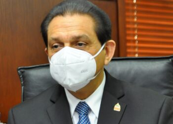 Ministerio de Salud actualiza alerta epidemiológica ante intoxicaciones por Metanol