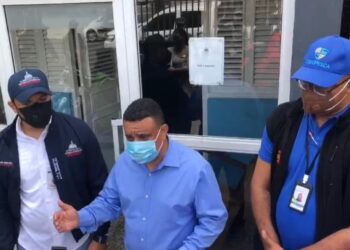 CODOPESCA, Medio Ambiente y el SENPA, incautan pez loro y langostas