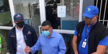 CODOPESCA, Medio Ambiente y el SENPA, incautan pez loro y langostas