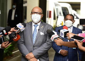 Alfredo Pacheco condena atropello a mujeres levantaron campamento frente al Congreso