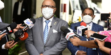 Alfredo Pacheco condena atropello a mujeres levantaron campamento frente al Congreso