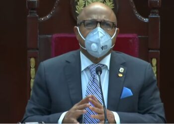 Pacheco se disculpa ante el país y disputados por incidente de este miércoles