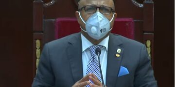 Pacheco se disculpa ante el país y disputados por incidente de este miércoles