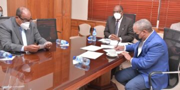 Comisión de Educación se reúne para tratar proyecto de ley que elimina pago de reinscripción de colegios