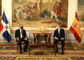 Abinader se reúne con el presidente Español Pedro Sánchez