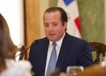 Gobierno declara bebidas alcohólicas adulteradas como tema de seguridad nacional