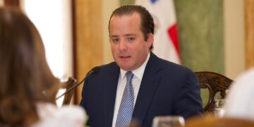 Gobierno declara bebidas alcohólicas adulteradas como tema de seguridad nacional