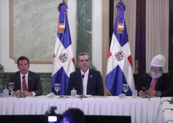 Gobierno e industriales  proyectan crear 600 mil nuevos empleos y definen línea de trabajo