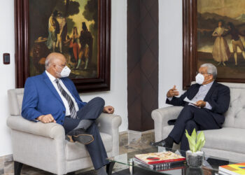 Ministro de Educación y arzobispo Ozoria hablan sobre valores en la educación y la recuperación moral de la República Dominicana