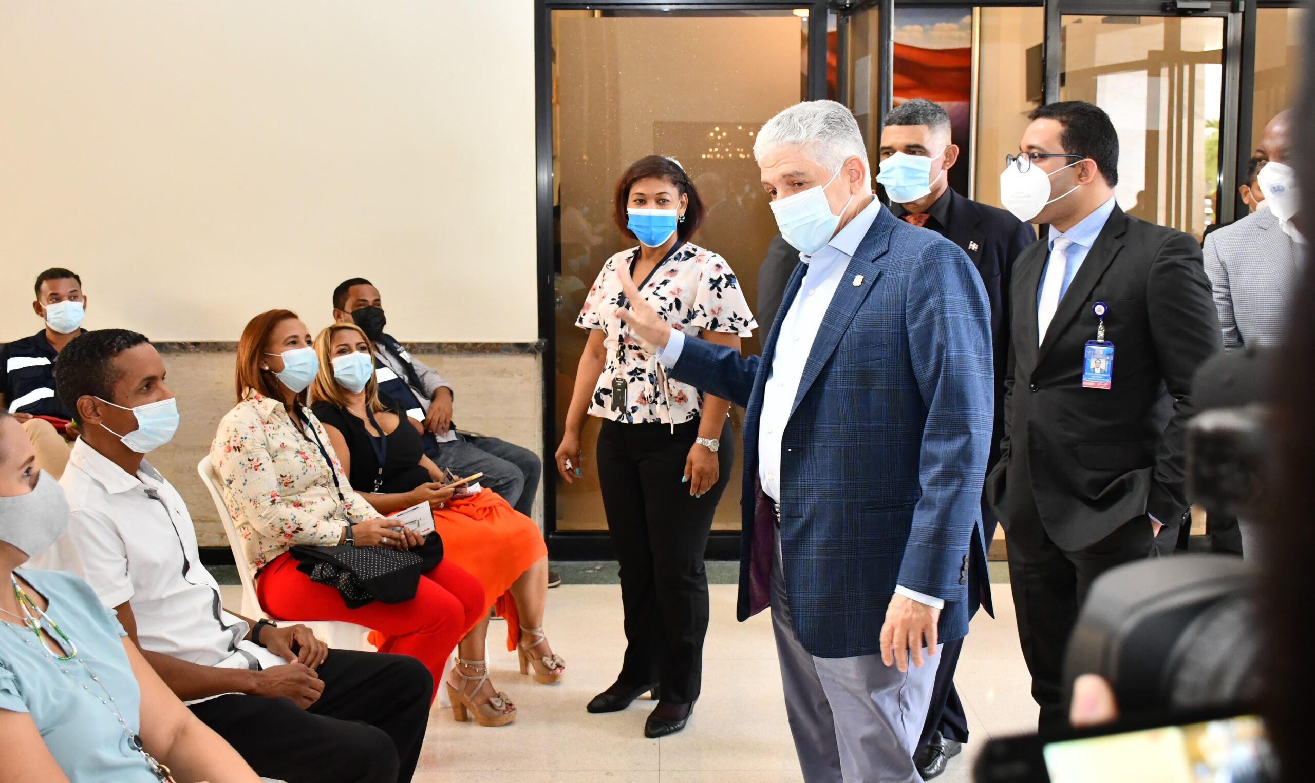 Senado inicia operativo de vacunación contra el covid-19 en la explanada del Congreso Nacional