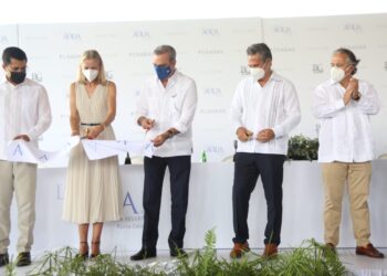 Presidente Abinader asiste a inauguración de complejo turístico con inversión de UDS120 millones