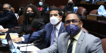 Cámara de Diputados aprueba contrato de compra de 9.9 millones de dosis de vacunas a Pfizer