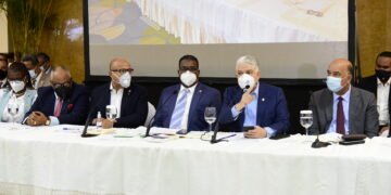 Alfredo Pacheco y Eduardo Estrella encabezan primera Vista Pública sobre reforma a Ley 87-01 en Santiago