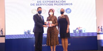 MICM presenta primera estrategia nacional para impulsar exportación de servicios modernos y economía creativa
