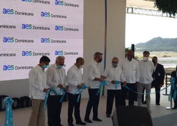 Instalará más de 300 megavatios en energía renovable en los próximos dos años