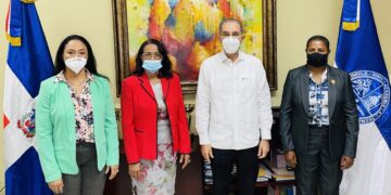 Ministro del MESCYT revela ahorra aproximadamente 400 millones de pesos por concepto de Becas Internacionales