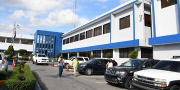 Los dominicanos siguen acudiendo a realizarse PCR y Antígeno para detectar coronavirus en RD