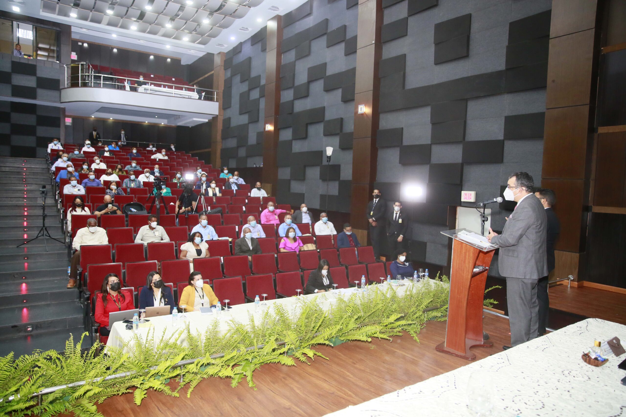 Pleno de la JCE continúa encuentros con miembros y secretarios de juntas electorales de la Zona Sur