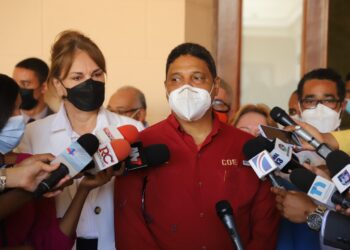 Gobierno activa comité de emergencia ante huracán Elsa