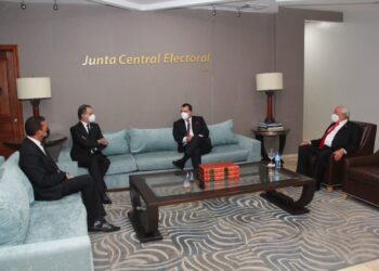 Presidente JCE recibe visita de su homólogo TSE Ygnacio  Camacho