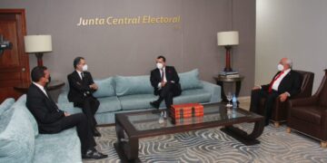 Presidente JCE recibe visita de su homólogo TSE Ygnacio  Camacho