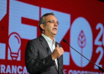 Presidente Abinader destaca cifras récords en zonas francas y recuperación del 100% empleos