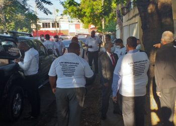 Cruz Roja califica como acto vandálico penetración violenta de ex miembros a su sede