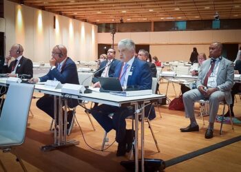 Eduardo Estrella propone reducción deuda a países que vacunen al 70%