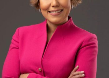 Destacan cualidades de María Elena Vásquez para presidir ProCompetencia