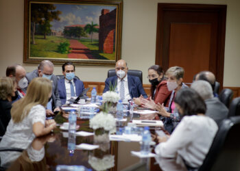 Senadores dan seguimiento a entrega de ahorros a familiares de contribuyentes fallecidos