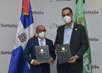 SeNaSa y la Comisión Barrial beneficiarán a  sectores de Santo Domingo