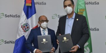 SeNaSa y la Comisión Barrial beneficiarán a sectores de Santo Domingo