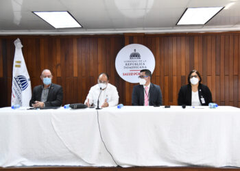 MSP  evaluará si niños a partir de 5 años podrán vacunarse con SINOVAC y Pfizer