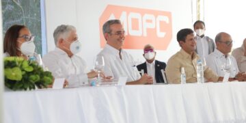 Gobierno inicia ampliación de tres importantes carreteras en  Santiago