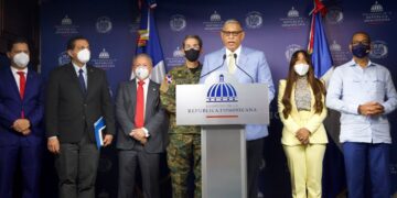 Gobierno anuncia acciones para hacer cumplir las normas migratorias