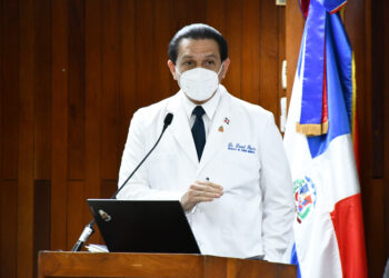 Ministro de Salud exhorta al CMD a suspender paro laboral contra ARS y vuelvan la mesa de negociación