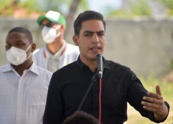 Secretario Juventud Fuerza del Pueblo: ciudadanía ve agentes policiales  como persecutores