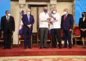 Gobierno otorgará pensión solidaria para 3 mil envejecientes y anuncia Estrategia de Protección Social Integral