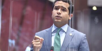 Omar Fernández sugiere al Gobierno utilizar excedente presupuestario de 60 mil millones