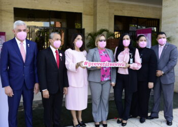 Cámara de diputados realiza acto en campaña sobre prevención del cáncer de mama