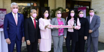 Cámara de diputados realiza acto en campaña sobre prevención del cáncer de mama