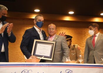 Comerciantes reconocen al presidente Abinader por clima de confianza para invertir en el país 