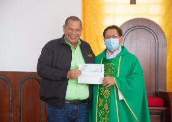 ASDN aporta RD$500 mil para remodelación de iglesia en Guaricanos