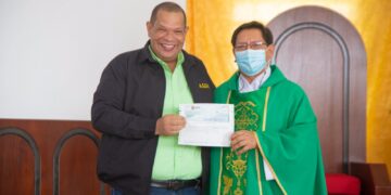 ASDN aporta RD$500 mil para remodelación de iglesia en Guaricanos