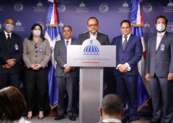 Poder Ejecutivo firma contrato con abogados para recuperación de Patrimonio Público