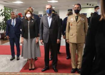 Presidente Abinader viaja a Panamá, sostendrá encuentro con homólogos de Panamá y Costa Rica