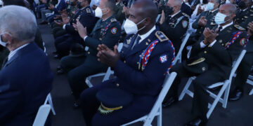 Abinader dice sentir orgullo del personal militar por su labor en defensa del país