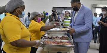 A partir de enero los policías tendrán su almuerzo garantizado