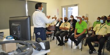 OMSA apuesta a un transporte más seguro; inicia jornada de capacitación técnica de conducción a choferes